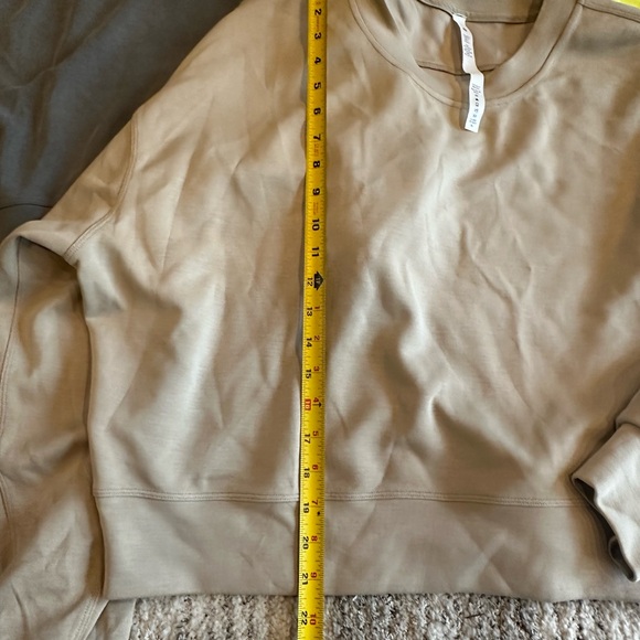 lululemon athletica Shirt -3 cropped - Picture 2 of 3